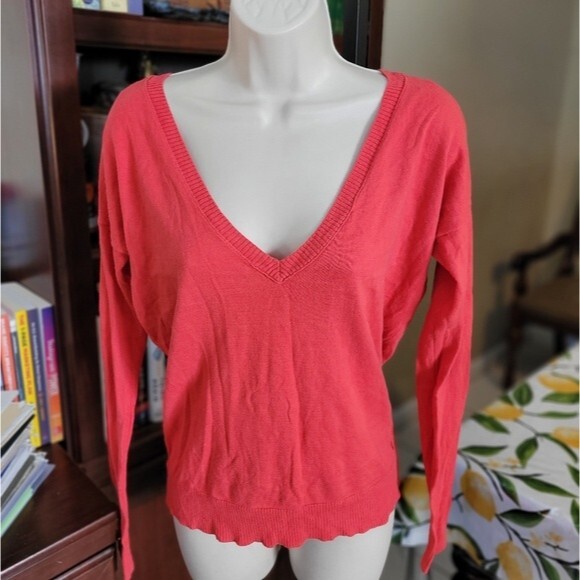 American Eagle Outfitters Peach/Pink Long Sleeve Shirt Size Small - Picture 2 of 3